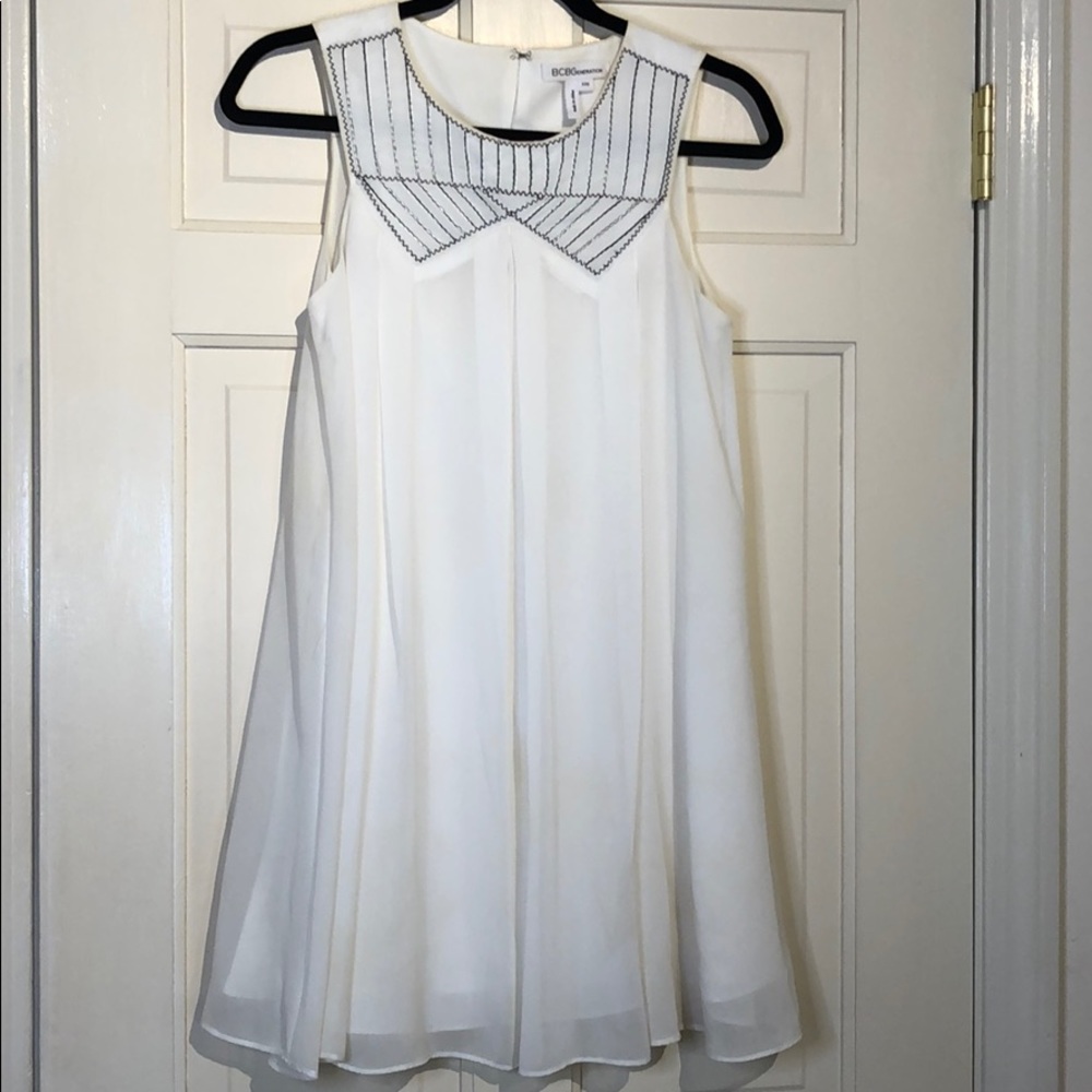 White XXS BCBG GENERATION Dress